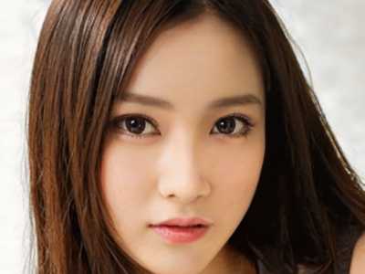 梦见风骚女子 风情女人